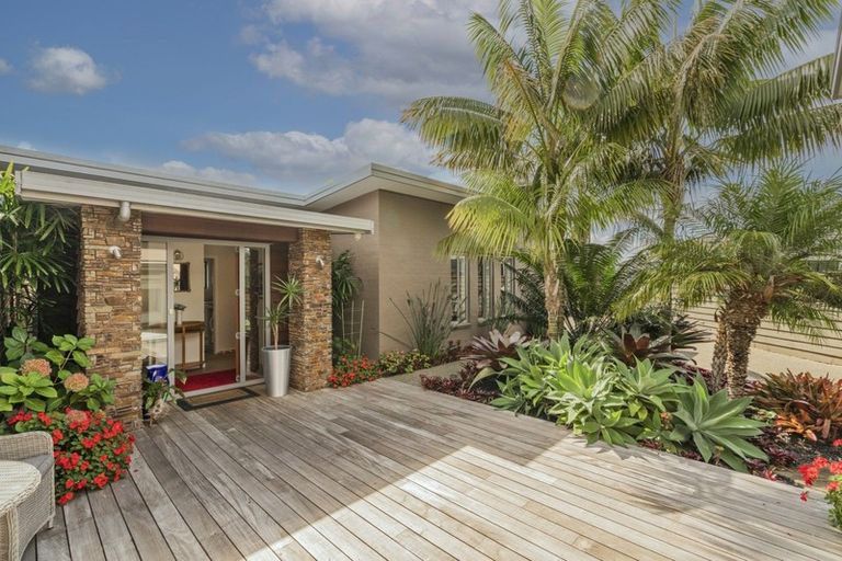 Photo of property in 3 Little George Place, Whitianga, 3510