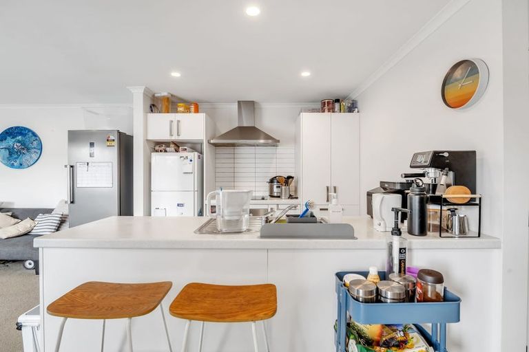 Photo of property in 2/5 Jones Crescent, Melville, Hamilton, 3206