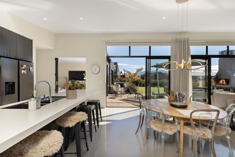 Photo of property in 5 Mcdonald Street, Wanaka, 9305