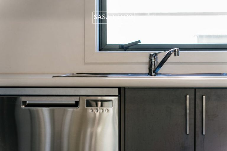 Photo of property in 2/16 Putini Road, Mangere Bridge, Auckland, 2022