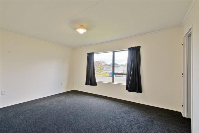 Photo of property in 10 Glamorgan Avenue, Tamatea, Napier, 4112