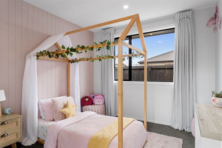 Photo of property in 11 Grimwood Street, Woodend, 7610