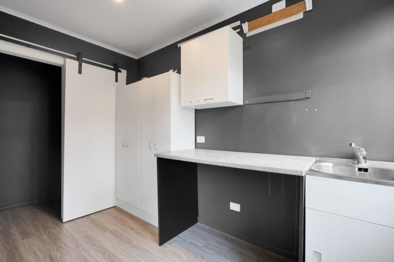 Photo of property in 77 Huatoki Street, Vogeltown, New Plymouth, 4310