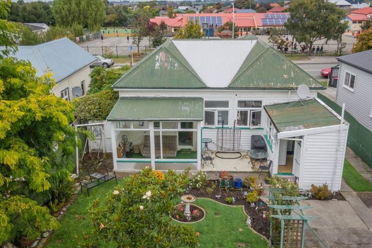 Photo of property in 37 Raymond Street, West End, Timaru, 7910