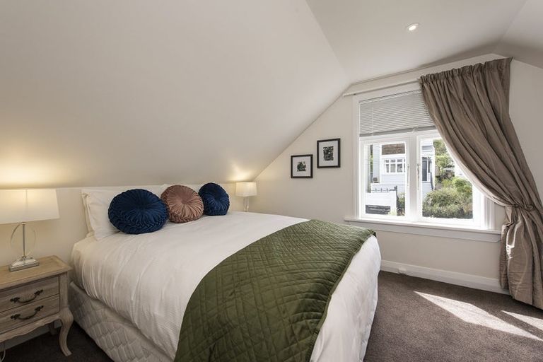 Photo of property in 6 Brougham Street, Mount Victoria, Wellington, 6011