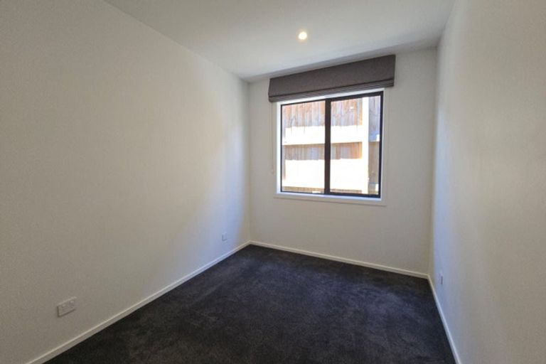 Photo of property in 98 Jack Hanley Drive, Jacks Point, Queenstown, 9371