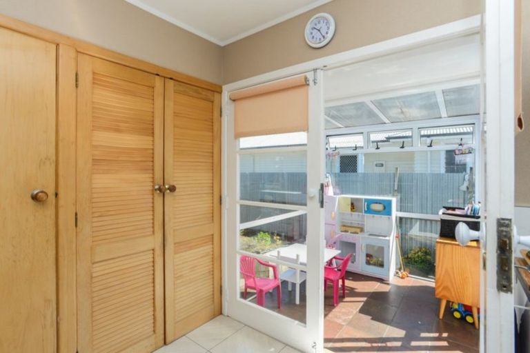 Photo of property in 79 Church Road, Taradale, Napier, 4112