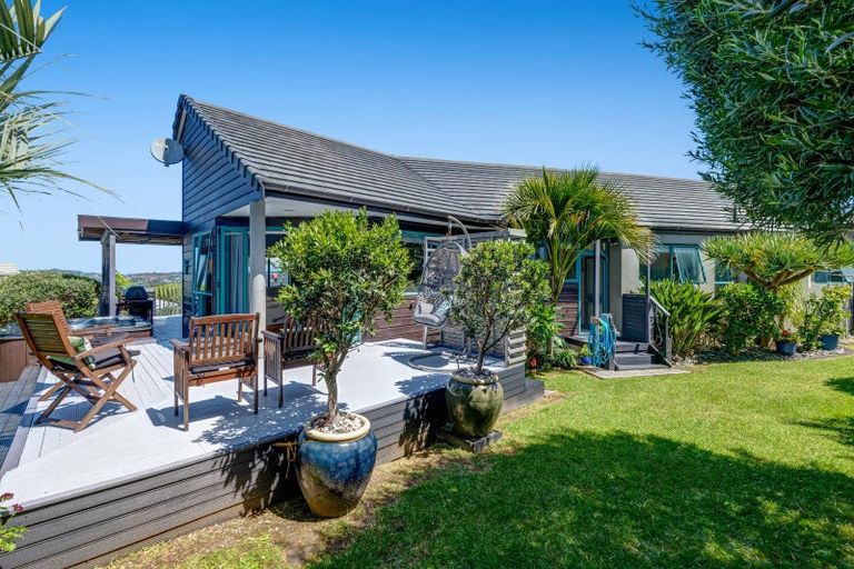 Photo of property in 12 Ascot Way, Orewa, 0931