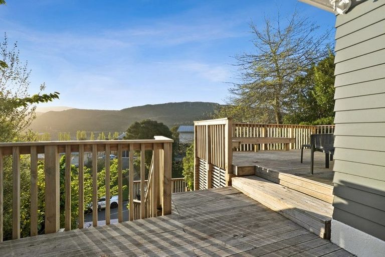 Photo of property in 16 Manor Drive, Stokes Valley, Lower Hutt, 5019