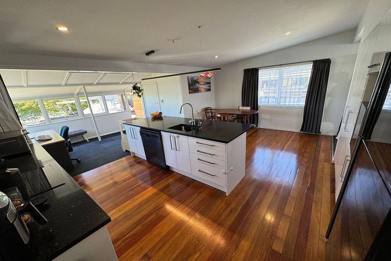 Photo of property in 285 Royal Road, Massey, Auckland, 0614
