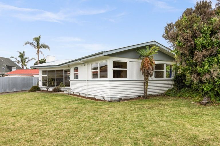 Photo of property in 23 Otatara Road, Taradale, Napier, 4112