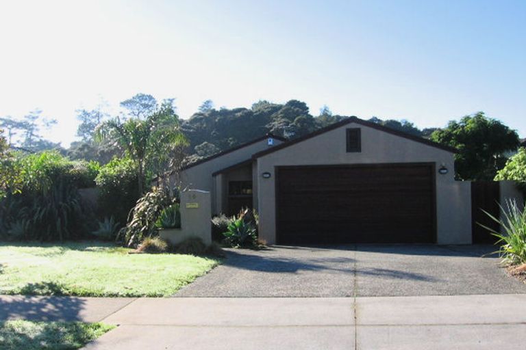 Photo of property in 80 Landing Drive, Albany, Auckland, 0632