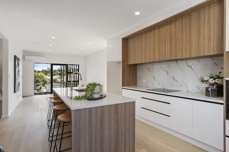 Photo of property in 1/191 Rathgar Road, Henderson, Auckland, 0610