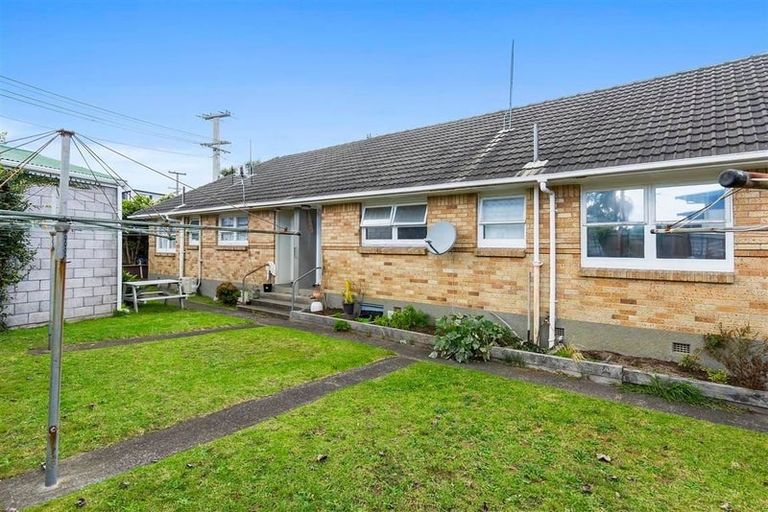 Photo of property in 369 Maunganui Road, Mount Maunganui, 3116