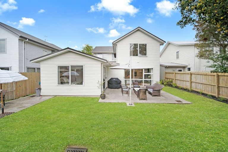 Photo of property in 9 Tarapiroe Avenue, Takanini, 2112