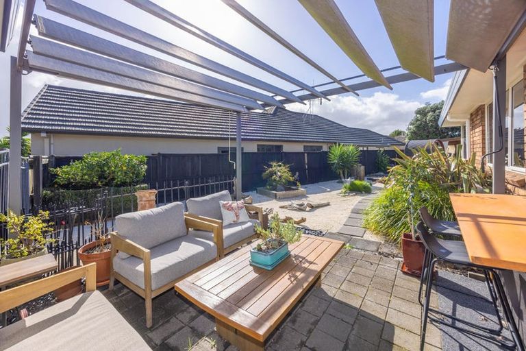 Photo of property in 12 Flora Way, Rototuna, Hamilton, 3210