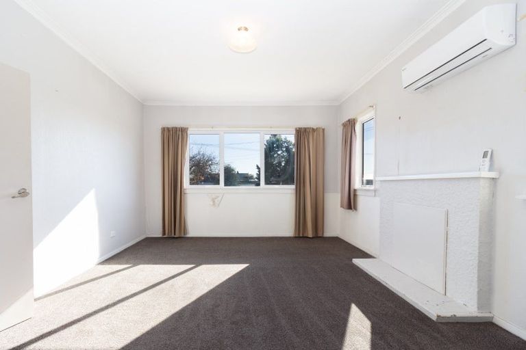 Photo of property in 11 Cochrane Street, Fairy Springs, Rotorua, 3015