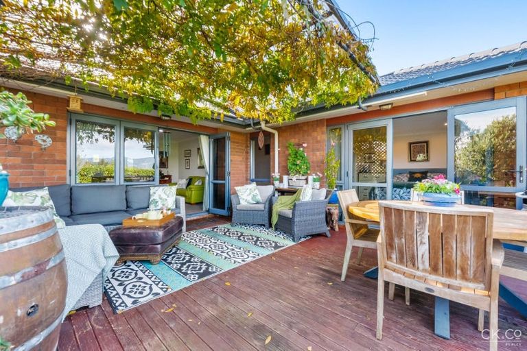 Photo of property in 53 Riverstone Drive, Riverstone Terraces, Upper Hutt, 5018