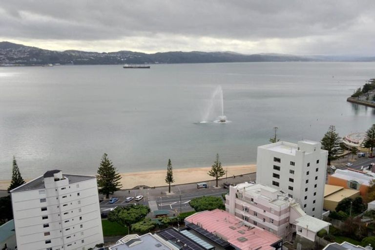 Photo of property in Jerningham Apartments, 20 Oriental Terrace, Oriental Bay, Wellington, 6011