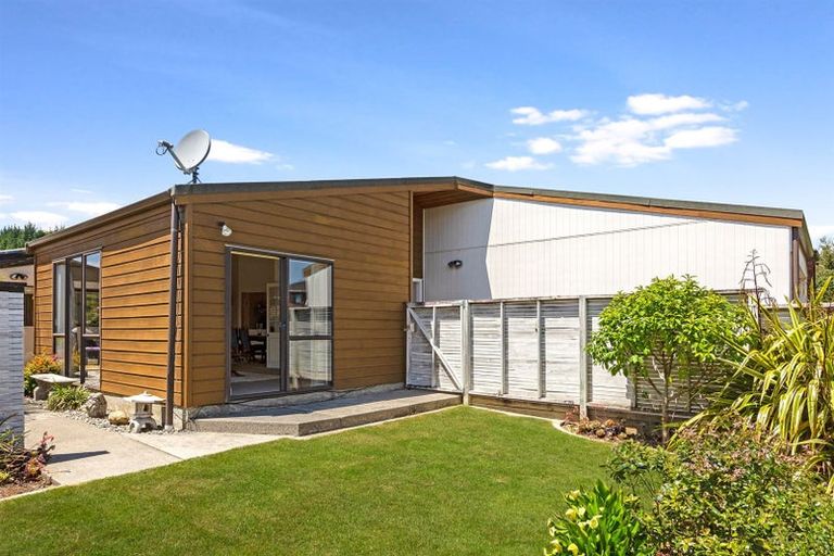 Photo of property in 49 James Cook Drive, Whitby, Porirua, 5024