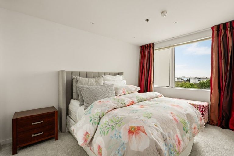 Photo of property in 1/6d Durham Street, Tauranga, 3110