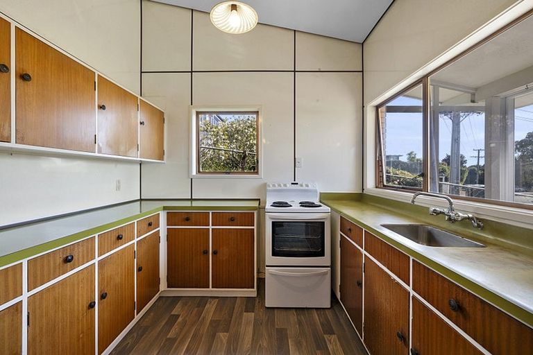 Photo of property in 20/1 Rimu Street, Strandon, New Plymouth, 4312