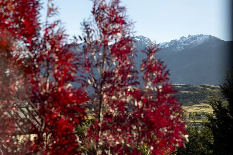 Photo of property in 3 Mckellar Drive, Jacks Point, Queenstown, 9371