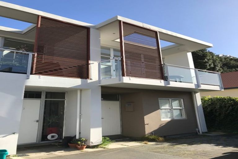 Photo of property in 306u4 Evans Bay Parade, Hataitai, Wellington, 6021