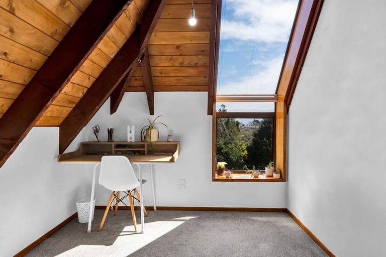 Photo of property in 73d Govett Avenue, Frankleigh Park, New Plymouth, 4310