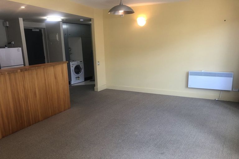 Photo of property in St Pauls Apartments, 94/43u Mulgrave Street, Thorndon, Wellington, 6011