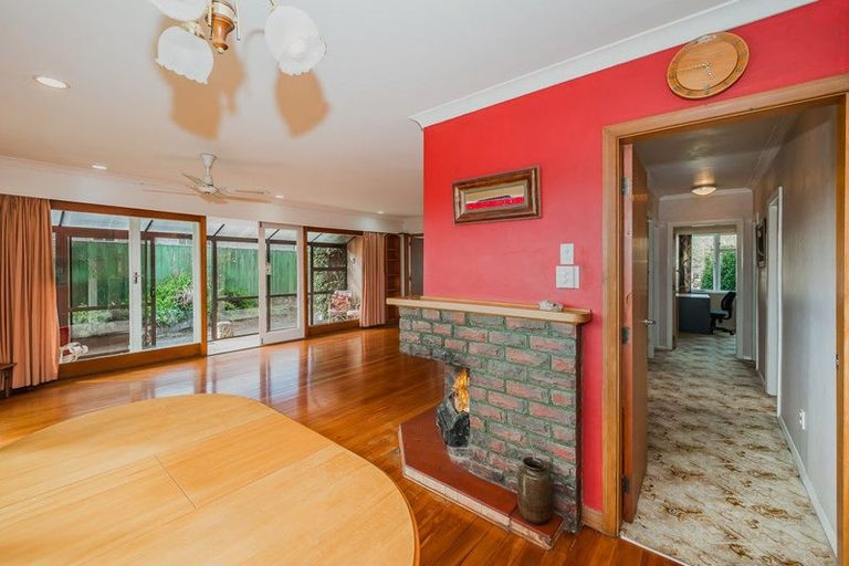 Photo of property in 88 Glen Road, Raumati South, Paraparaumu, 5032