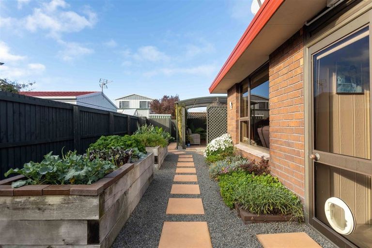 Photo of property in 5 Flaxwood Lane, Waltham, Christchurch, 8023