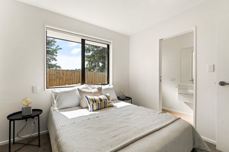 Photo of property in 100 Hagart-alexander Drive, Mosgiel, 9024