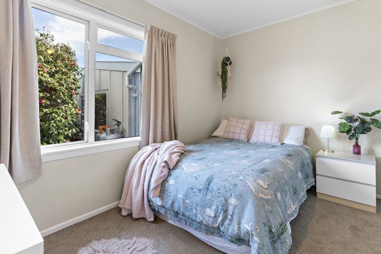 Photo of property in 72 Kuratawhiti Street, Greytown, 5712
