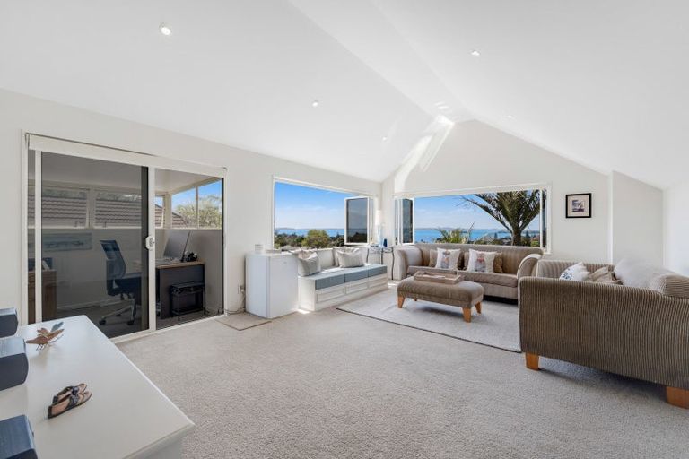 Photo of property in 44a Cook Street, Howick, Auckland, 2014