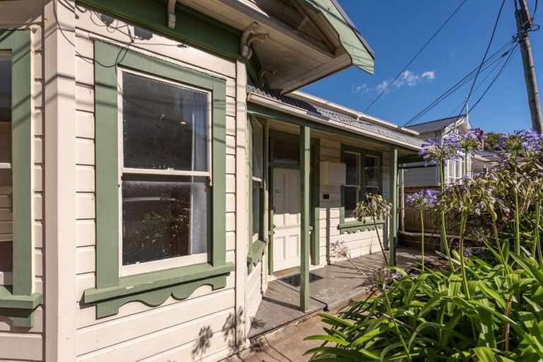 Photo of property in 426 Adelaide Road, Berhampore, Wellington, 6023