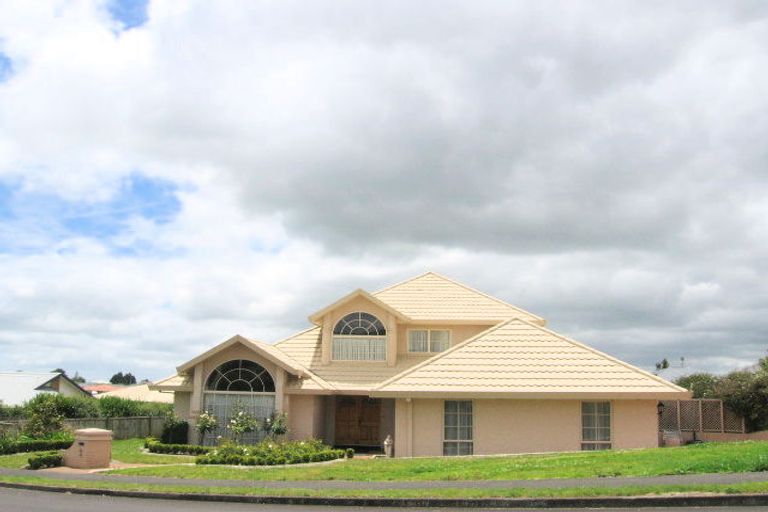 Photo of property in 2 Jackson Place, Pukekohe, 2120