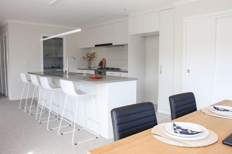 Photo of property in 47 Stockport Grove, Churton Park, Wellington, 6037