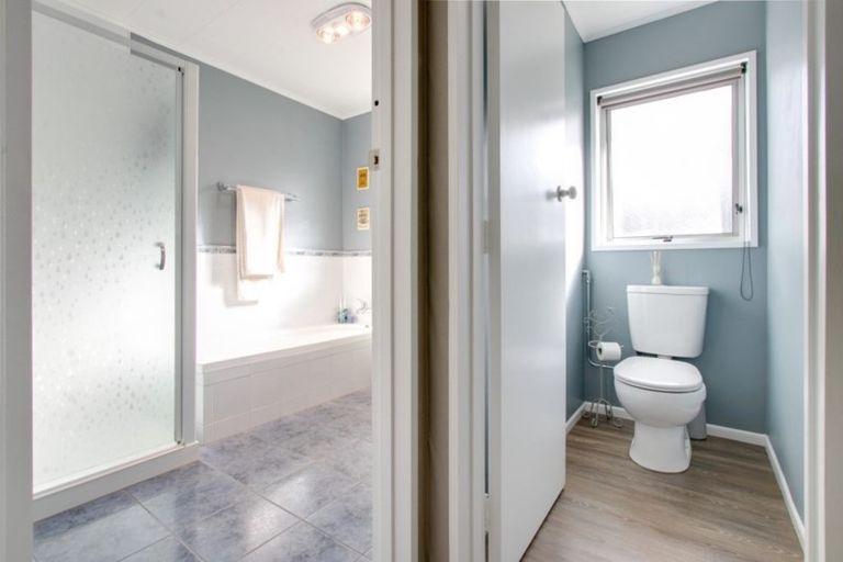 Photo of property in 38 Freyberg Avenue, Tamatea, Napier, 4112