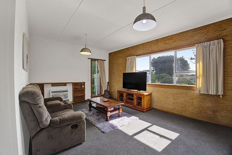 Photo of property in 51 Union Street, Hawera, 4610