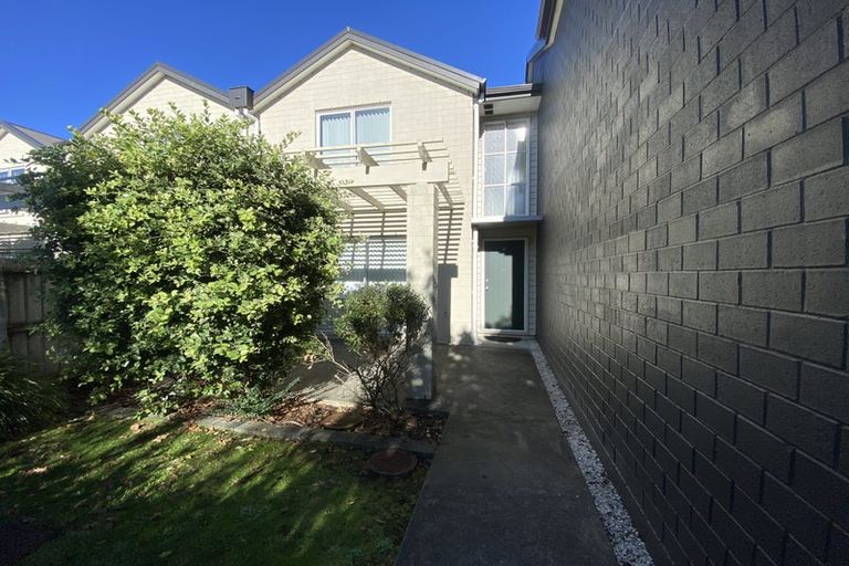 Photo of property in 41 Popokatea Drive, Takanini, 2112