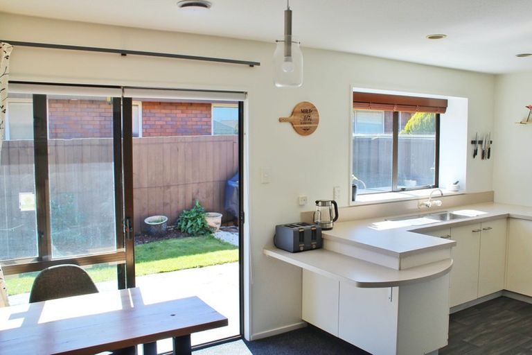 Photo of property in 21 Kintyre Drive, Broomfield, Christchurch, 8042