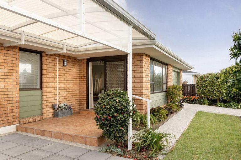 Photo of property in 4 Goods Road, Otumoetai, Tauranga, 3110