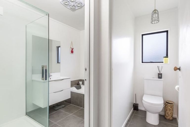 Photo of property in 9 Great North Road, Warkworth, 0910