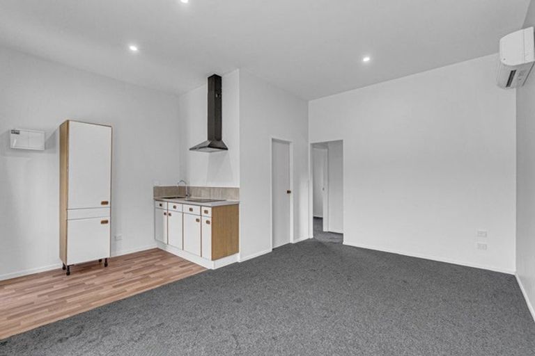 Photo of property in 43a Wrights Road, Addington, Christchurch, 8024