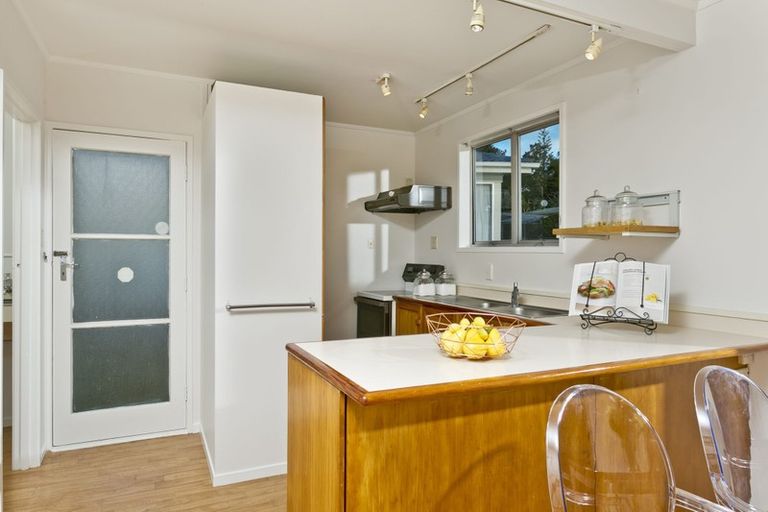 Photo of property in 46 Castleton Street, Birkdale, Auckland, 0626