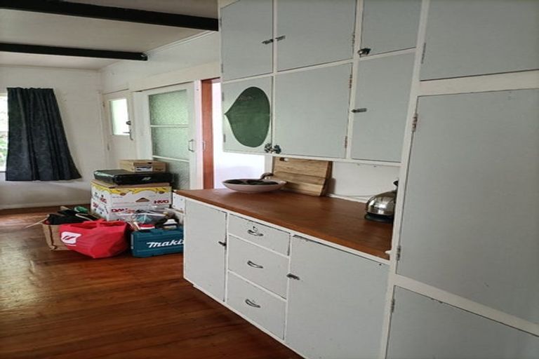 Photo of property in 50 Bedford Street, Northland, Wellington, 6012