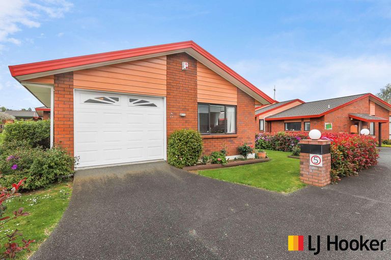 Photo of property in 18/151 Kitchener Road, Pukekohe, 2120