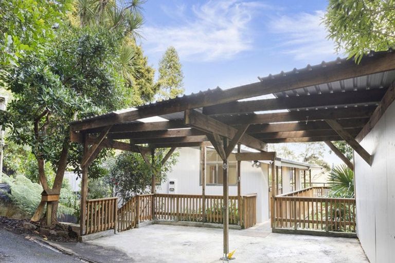 Photo of property in 47 Tainui Road, Titirangi, Auckland, 0604