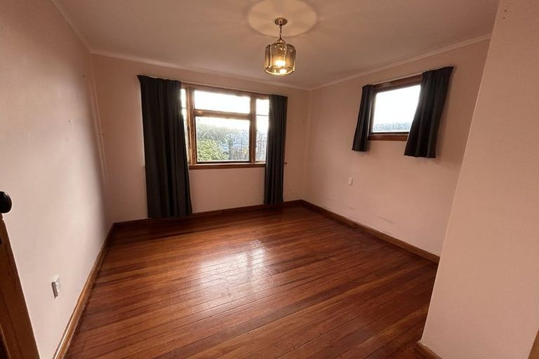 Photo of property in 52 Olliviers Road, Phillipstown, Christchurch, 8011